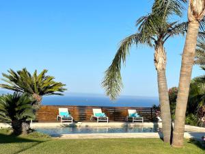 Mas des îles dOr - Vue mer unique, Piscine chauffée, Jacuzzi, Tennis