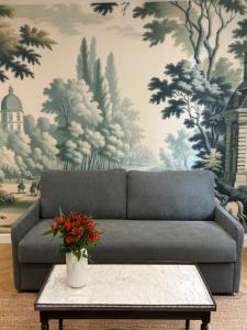 Le Saint Louis, 5 minutes walking from castle