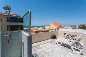 Blife Charlya private rooms at Faro beach