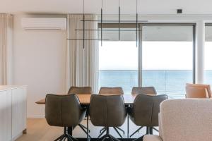 TIDYY - Panoramic 11th-Floor Corner Apartment with Endless Sea Views