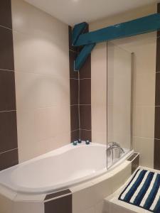 Appartement entier - Centre ville - Bâtiment historique