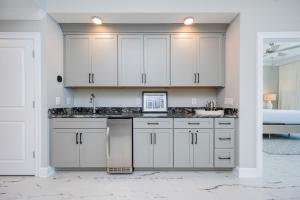 Phoenix Gulf Shores II 1503