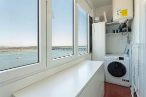 Blife Charlya private rooms at Faro beach