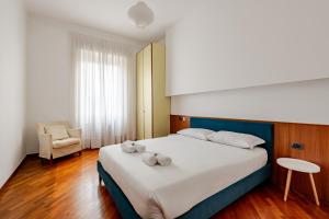 Spacious Home with three Bedroom and Large Kitchen