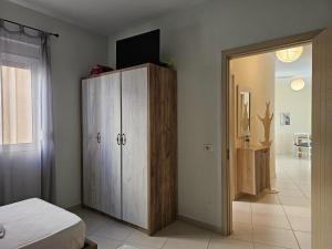 Two Bedroom Apartment With Sea View 091