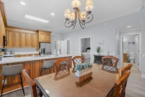 Golf Vacation 4 Bedroom Fairway View