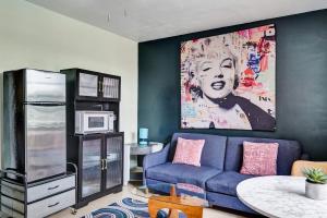 Rainbow Falls 3 Stay for 2