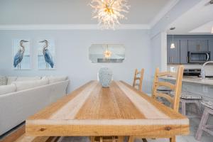 Phoenix Gulf Shores II 1204 by Brett Robinson