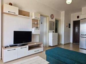 Sea View Apartment in Saranda 060