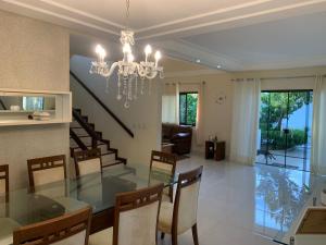 Casa 4 suites com Piscina e Jacuzzi para temporada