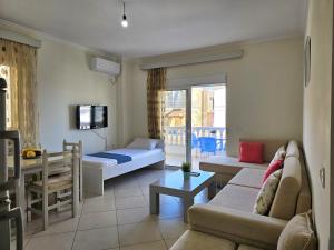 Eri One Bedroom Holiday Apartment 153
