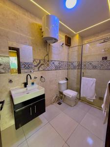 Pyramids fort & free pickup shuttle