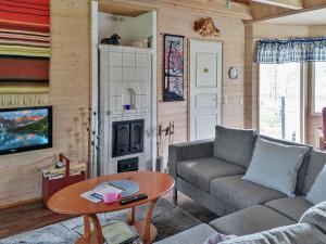 Holiday Home Sininen maja by Interhome