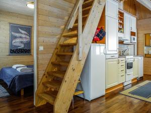 Holiday Home Sininen maja by Interhome