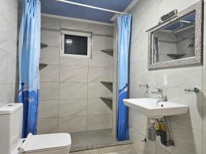 Eri Two Bedroom Holiday Apartment 285