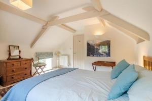 2 Bed in The Hendre oc-h33314