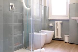 Cosy Apartment with Balcony near Rome Centre, 7 Minutes from Garbatella Metro