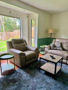 Blue Cypress Suite- Downtown Tofino