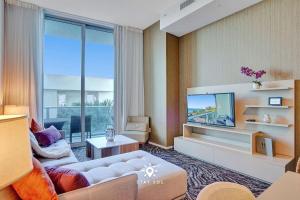 Cozy Apartment -Balcony & Beachfront Resort