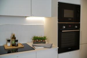 White wave apartment