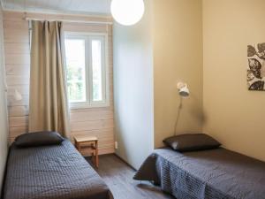 Holiday Home Isohukka by Interhome