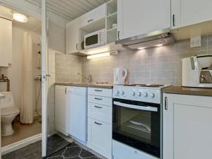 Holiday Home Lepola by Interhome