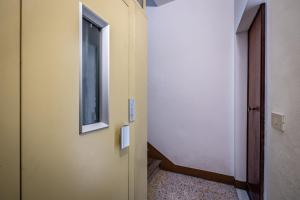 YD Bright 2 Bedrooms, Equipped Kitchen