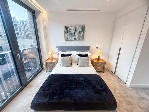 Promo rate - 2BDR flat with Balcony near Bloomsbury, Kings Cross, Clerkenwell by NourNest Apartments