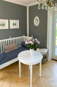 New England Inspired Holiday Home In Rågeleje