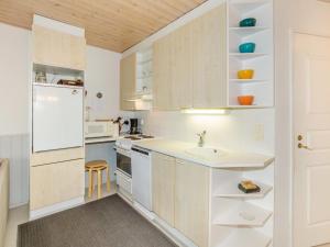 Holiday Home Loma-koli 6 by Interhome