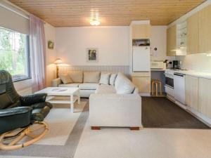 Holiday Home Loma-koli 6 by Interhome