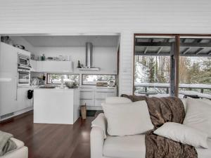 Holiday Home Hevonkuusi by Interhome