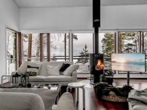 Holiday Home Hevonkuusi by Interhome