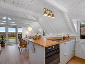 Holiday Home Gunhwat - 350m to the fjord by Interhome