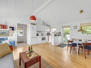 Holiday Home Köbes - 200m from the sea by Interhome