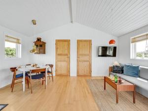 Holiday Home Köbes - 200m from the sea by Interhome