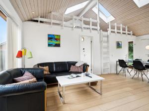 Apartment Elara - 200m from the sea by Interhome