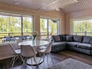 Holiday Home Himoksen keiju 2 by Interhome