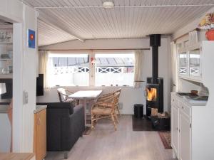 Holiday Home Annelotte - from the sea by Interhome