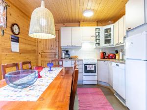 Holiday Home Tulikettu 1 by Interhome