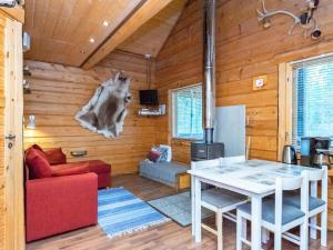 Holiday Home Pyhäpaikka 2 by Interhome