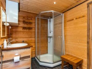 Holiday Home Pyhäpaikka 2 by Interhome