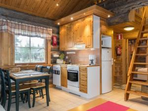 Holiday Home Lauri 2 by Interhome