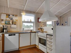Holiday Home Tino - 900m from the sea by Interhome