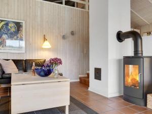 Holiday Home Tino - 900m from the sea by Interhome