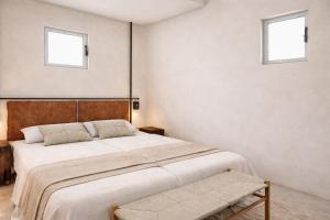 Stylish Poolside Escape - Sleeps 6 - Heart of Mykonos Town