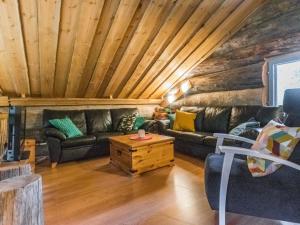 Holiday Home Pyhän huave by Interhome