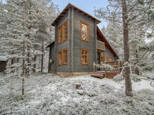 Holiday Home Pyhä-kohu by Interhome