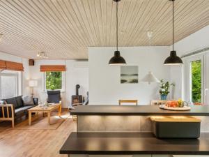 Holiday Home Merit - 800m from the sea by Interhome