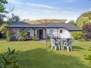 Holiday Home Merit - 800m from the sea by Interhome